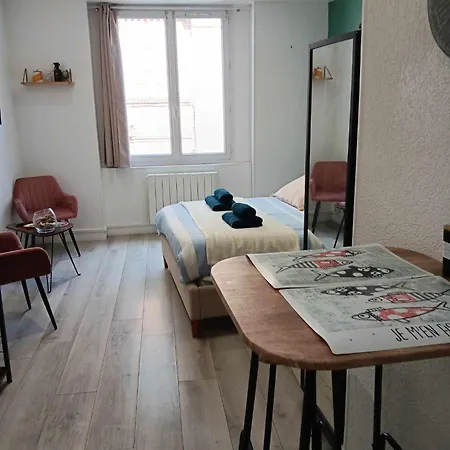 Le Petit B - Lit Neuf- Hyper Centre Apartment