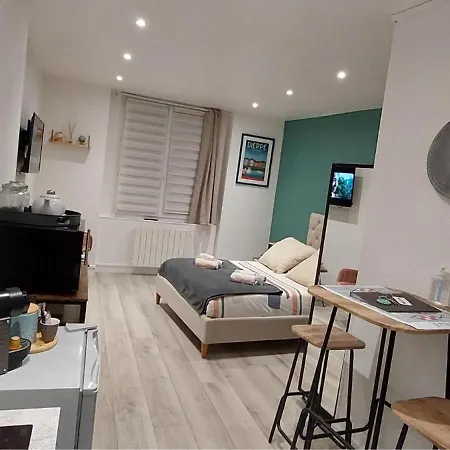Le Petit B - Lit Neuf- Hyper Centre Apartment